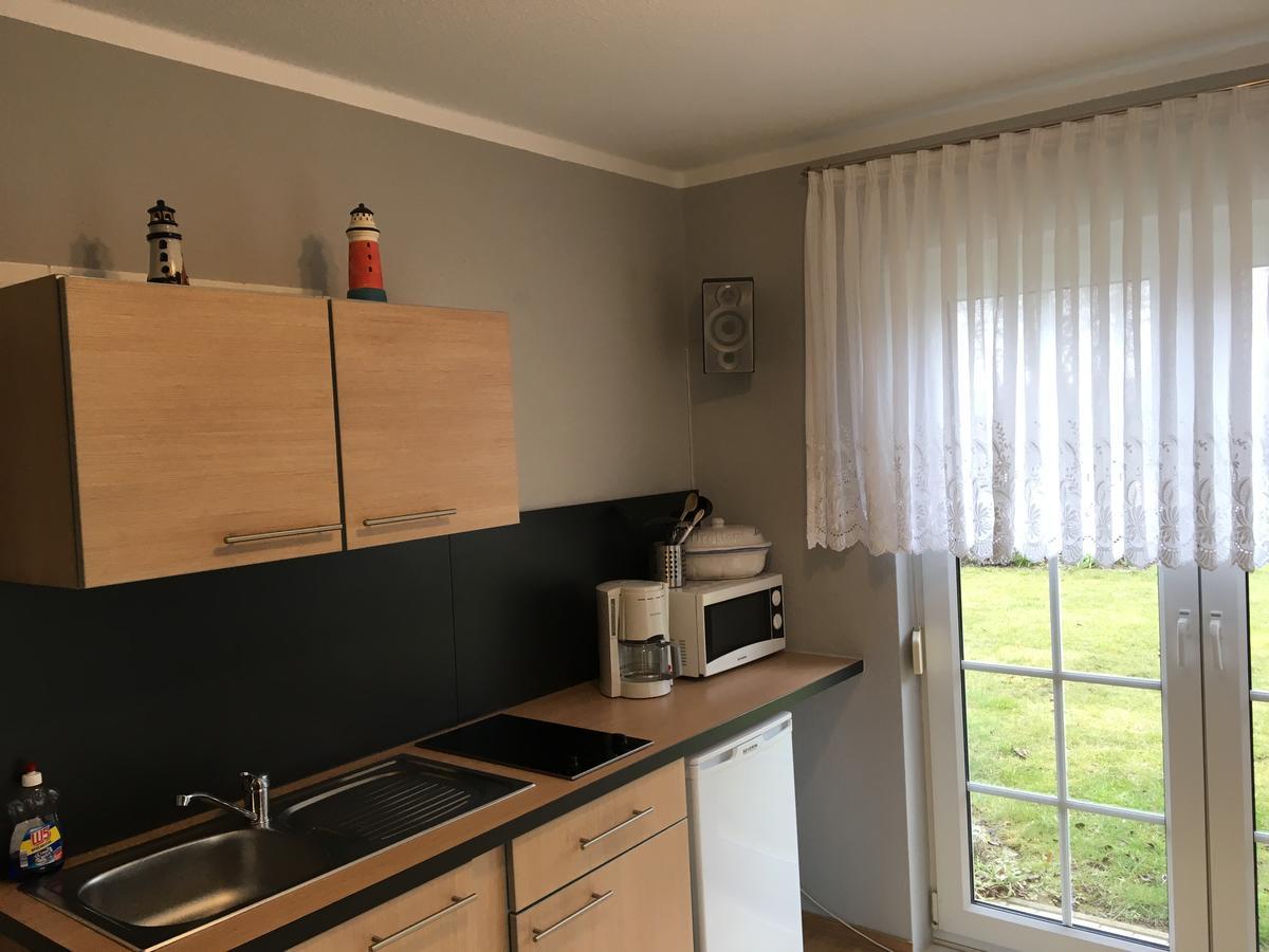Moellis Apartment Am Jasmund-Nationalpark Lohme Exterior photo